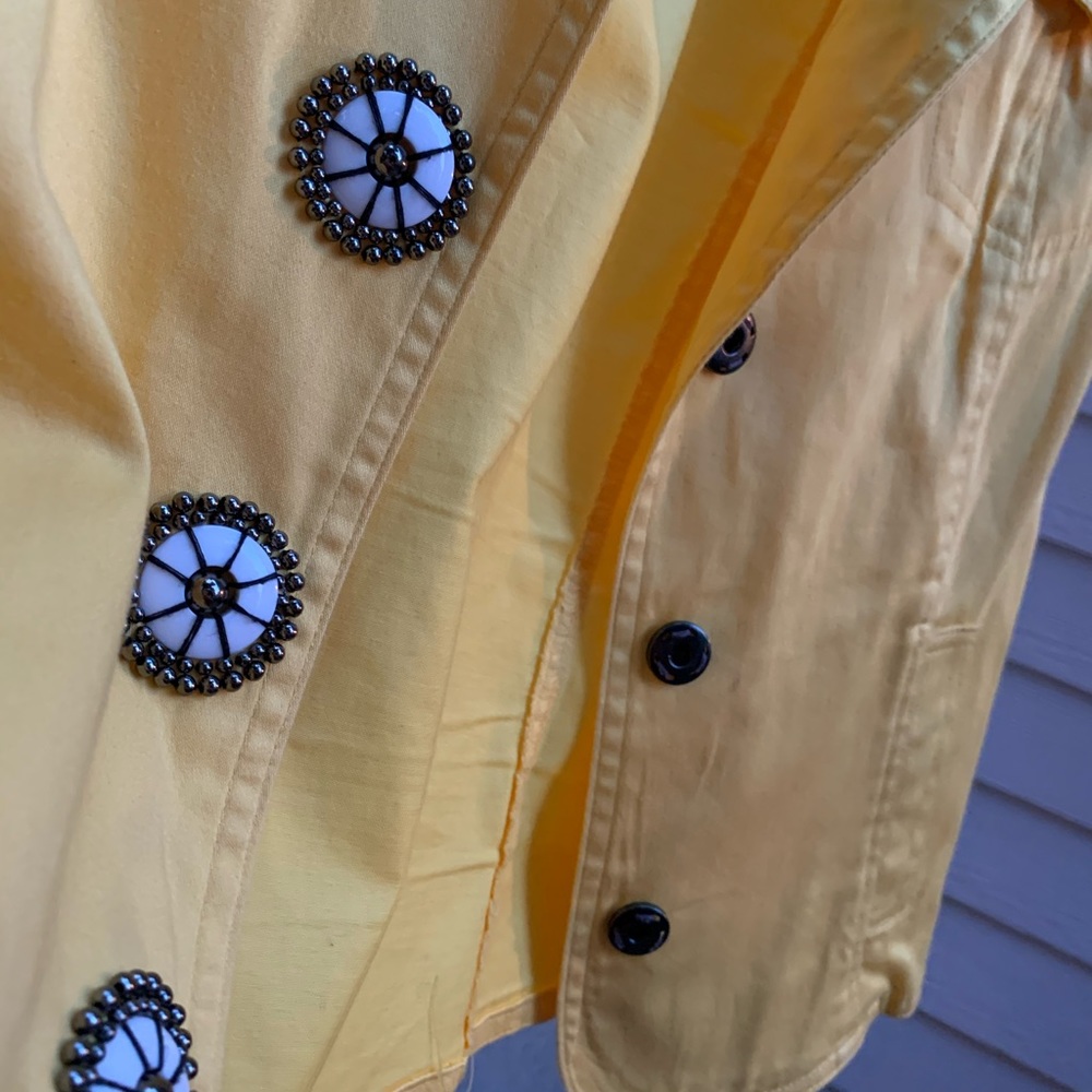 Ruby R 14P Yellow bead button jacket - Picture 10 of 15